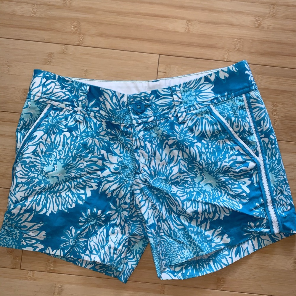 Blue floral Lilly Pulitzer Shorts